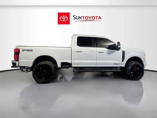 AVALANCHE 2025 Ford F-250 Lariat