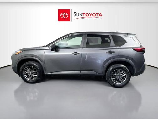 Gun Metallic 2023 Nissan Rogue S
