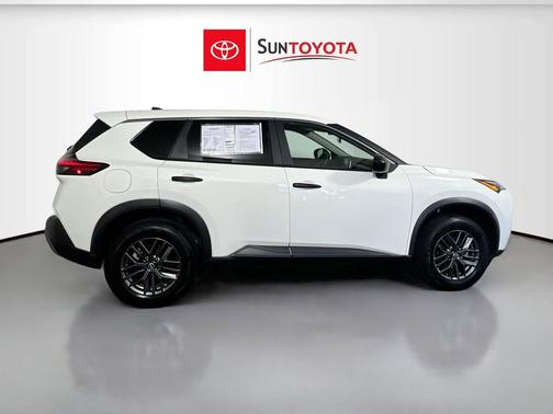 Glacier White 2023 Nissan Rogue S