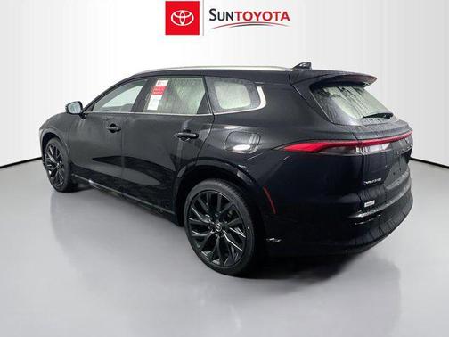 2025 Toyota Crown Signia Limited