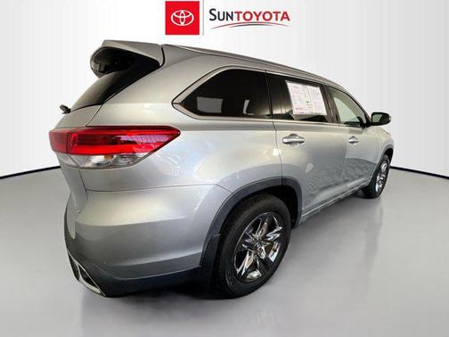2019 Toyota Highlander Limited Platinum