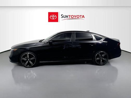 Crystal Black Pearl 2024 Honda Accord Hybrid Sport