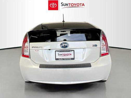 2015 Toyota Prius Three