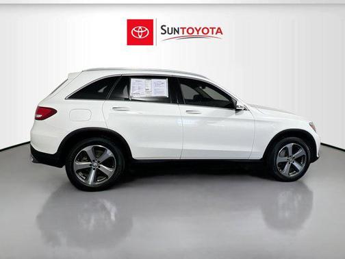 2017 Mercedes-Benz GLC 300 Base