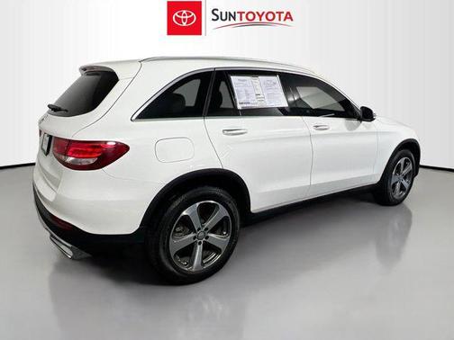 2017 Mercedes-Benz GLC 300 Base