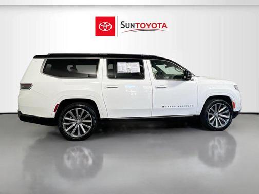 Bright White Clearcoat 2023 Jeep Grand Wagoneer L Series II 4x4