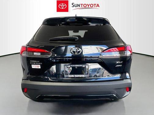 2025 Toyota Corolla Cross XLE