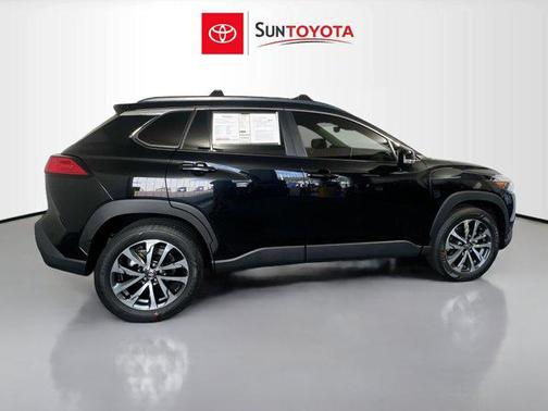 2025 Toyota Corolla Cross XLE