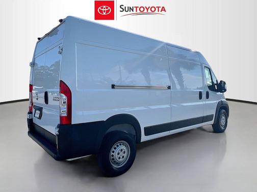 Bright White Clearcoat 2025 RAM ProMaster 2500 Tradesman