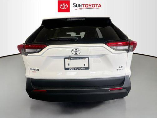 2025 Toyota RAV4 Hybrid SE
