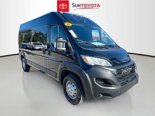 Black Clearcoat 2025 RAM ProMaster 2500 Tradesman