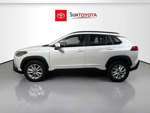 Wind Chill Pearl 2022 Toyota Corolla Cross LE