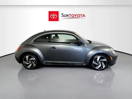 2014 Volkswagen Beetle Auto 1.8T Entry