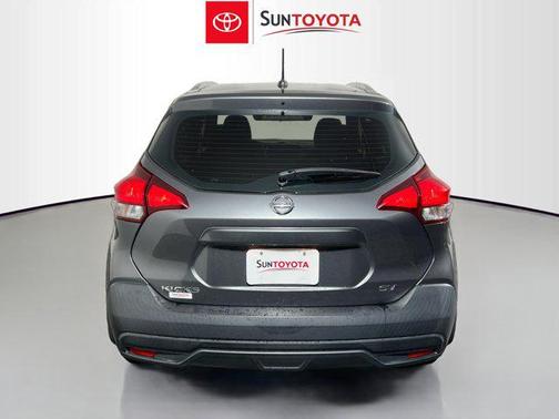 2018 Nissan Kicks SV