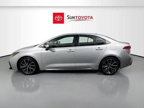 Classic Silver Metallic 2021 Toyota Corolla SE