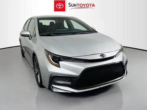 Classic Silver Metallic 2021 Toyota Corolla SE