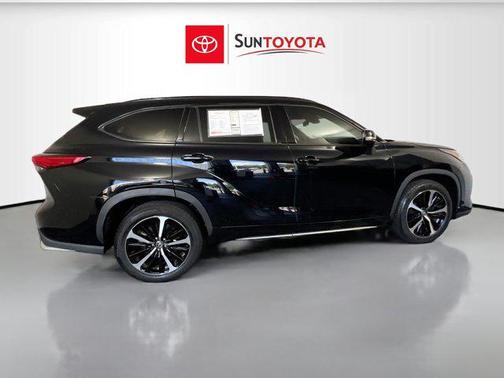 2022 Toyota Highlander XSE