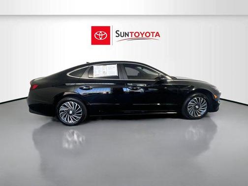 2023 Hyundai SONATA Hybrid Limited