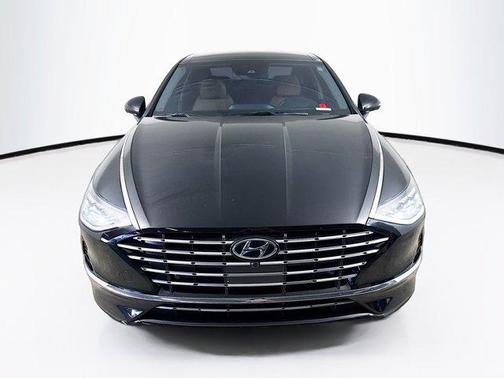2023 Hyundai SONATA Hybrid Limited