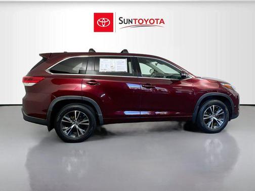 2017 Toyota Highlander LE Plus