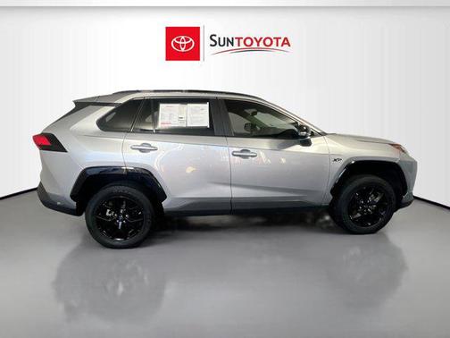2022 Toyota RAV4 XLE