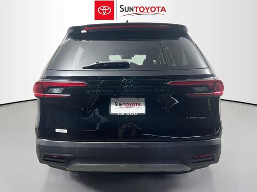 Midnight Black Metallic 2025 Toyota Grand Highlander Limited