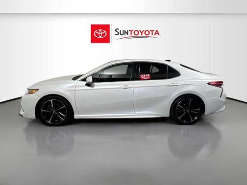 Wind Chill Pearl 2019 Toyota Camry XSE