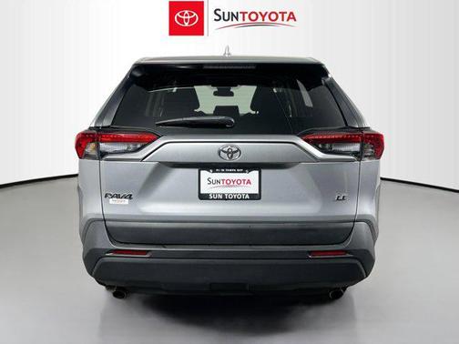Silver Sky Metallic 2022 Toyota RAV4 LE
