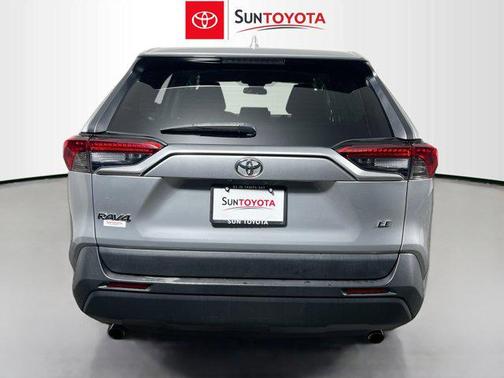 Silver Sky Metallic 2022 Toyota RAV4 LE