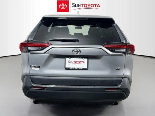 Silver Sky Metallic 2022 Toyota RAV4 LE