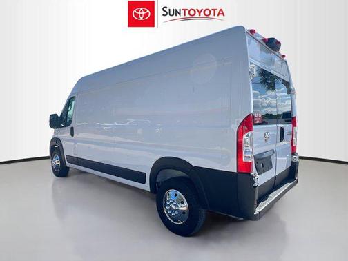 Bright White Clearcoat 2023 RAM ProMaster 2500 High Roof