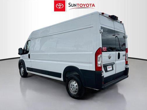 Bright White Clearcoat 2023 RAM ProMaster 2500 High Roof