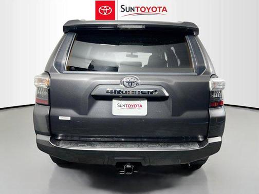 Magnetic Gray Metallic 2016 Toyota 4Runner SR5