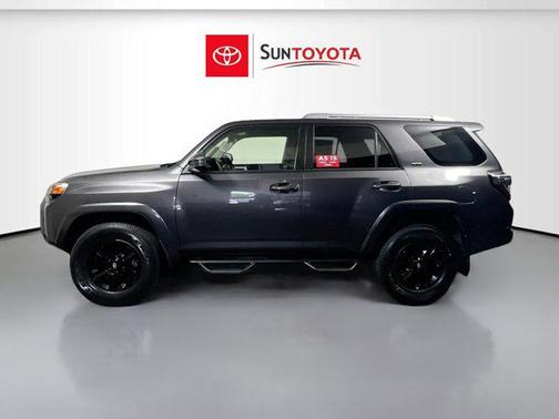 Magnetic Gray Metallic 2016 Toyota 4Runner SR5