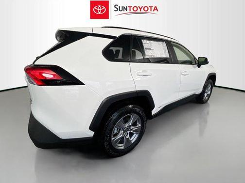 2025 Toyota RAV4 Hybrid XLE