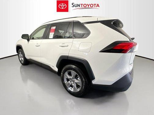 2025 Toyota RAV4 Hybrid XLE