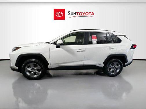 2025 Toyota RAV4 Hybrid XLE
