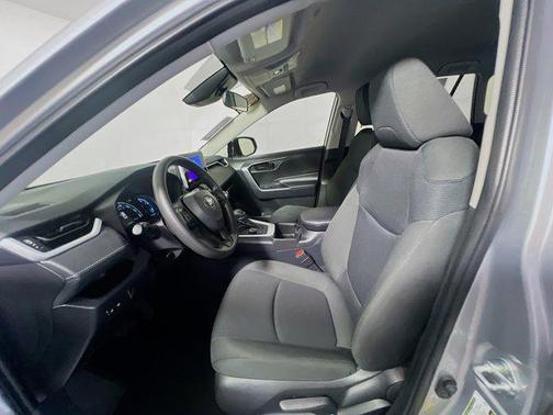 2025 Toyota RAV4 Hybrid SE