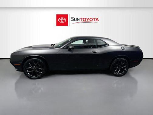 2022 Dodge Challenger SXT