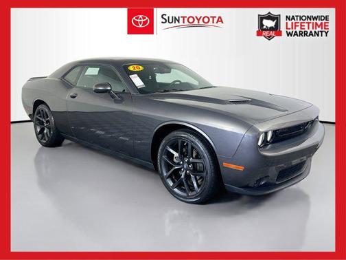 2022 Dodge Challenger SXT