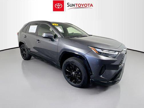 2022 Toyota RAV4 Hybrid SE