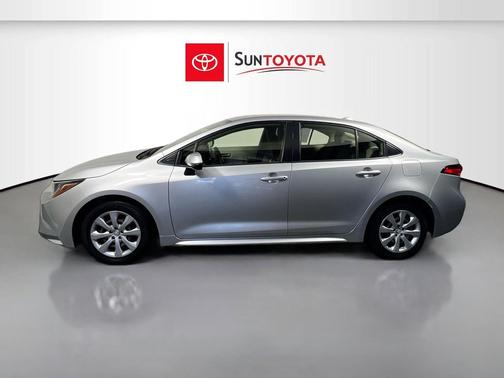 Classic Silver Metallic 2022 Toyota Corolla LE