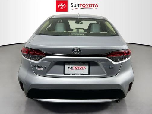 Classic Silver Metallic 2022 Toyota Corolla LE