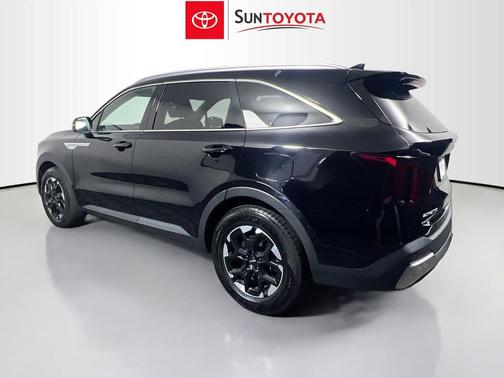 Ebony Black 2024 Kia Sorento S