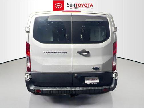 2017 Ford Transit-250 Base