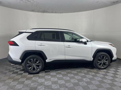 2023 Toyota RAV4 Hybrid XLE Premium