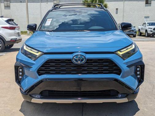 2022 Toyota RAV4 Hybrid SE