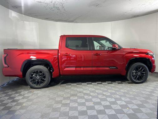 2024 Toyota Tundra Hybrid Platinum