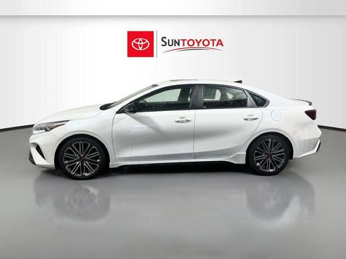 Snow White Pearl 2023 Kia Forte GT