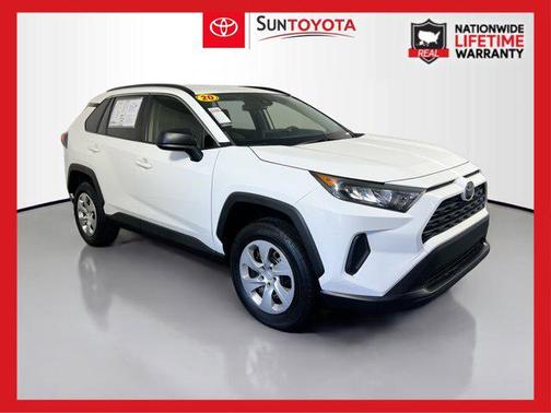 2020 Toyota RAV4 LE